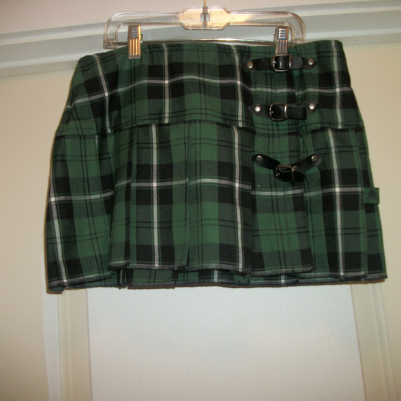 Tripp nyc Dresses & Skirts - RETRO 90S STEAMPUNK GREEN PLAID MINI S